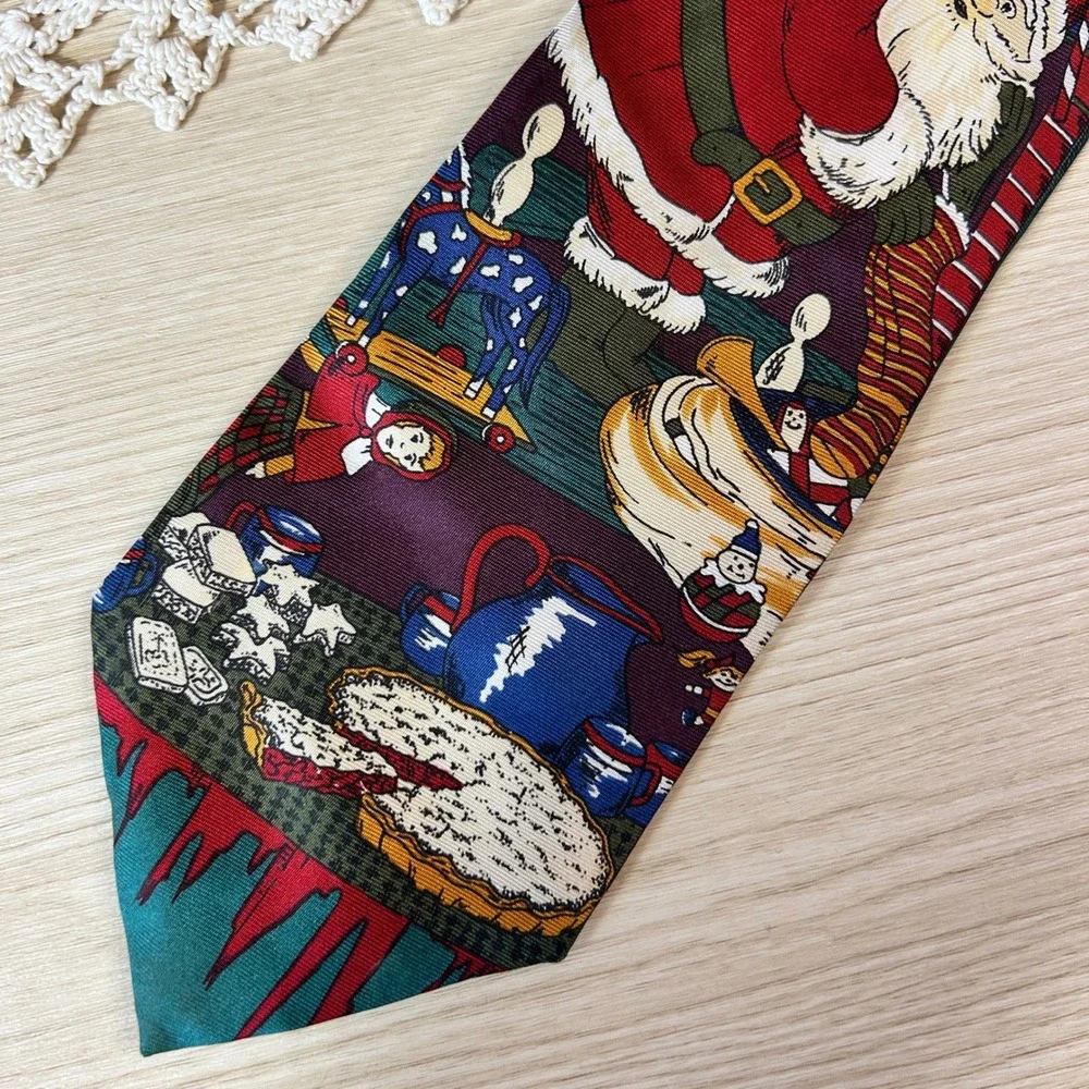 Christmas Santa Claus Wreath Gifts Pie Print Silk Necktie Made‎ in USA